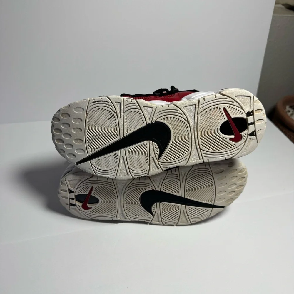 Nike Air More Money Men’s 9 Red Black White AJ2998-600 Basketball Sneakers
